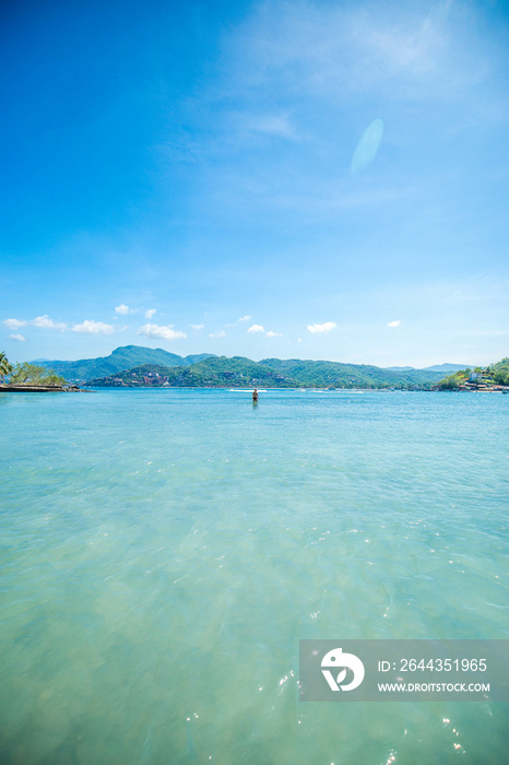 traveler at beach, Playa las Gatas, Ixtapa Zihuatanejo