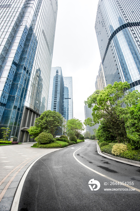 The main traffic arteries of the city pass through the modern urban business CBD