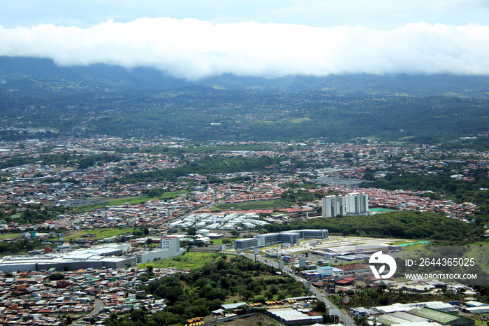 Heredia: Paseo de Las Flores, Pricesmart y Universidad Latina en Costa Rica