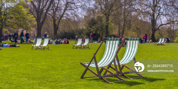 UK, England, London, St. James’s Park, Deck chairs