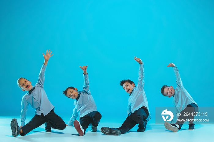 The kids dance school, ballet, hiphop, street, funky and modern dancers