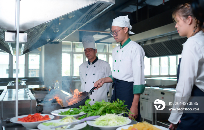 Young chef, University professor is passing on the knowledge of cooking to students