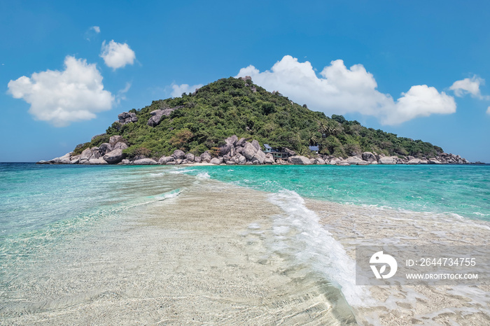 Beautiful beach of Koh Nang Yuan island in Thailand