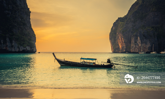 Sunset Phi phi Le island Maya bay Thailand