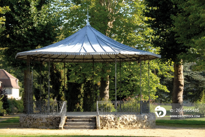 Château-Thierry, Parc des Petits Prés, kiosque à musique, département de l’Aisne, France