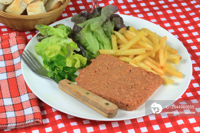 filet américain et frites