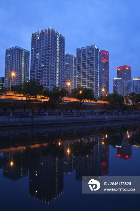 CBD道路夜景