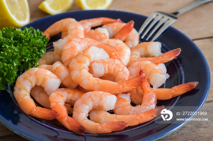 Steamed shrimp on plate