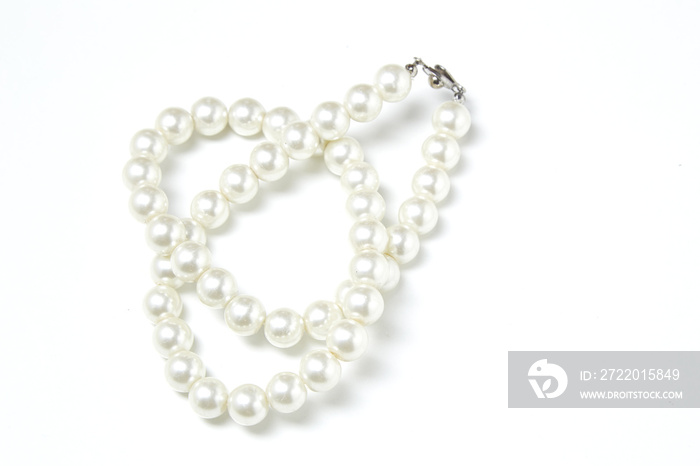 White pearl necklace