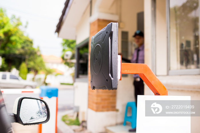 用于打开车门的汽车门禁RFID读取器，用于安全系统。
