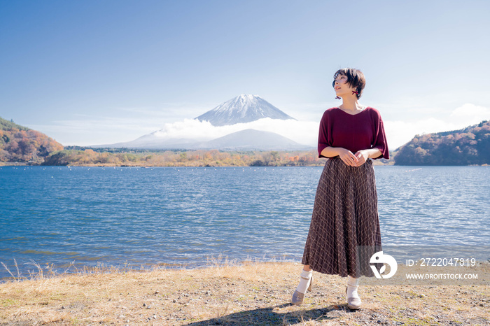 富士山と女性