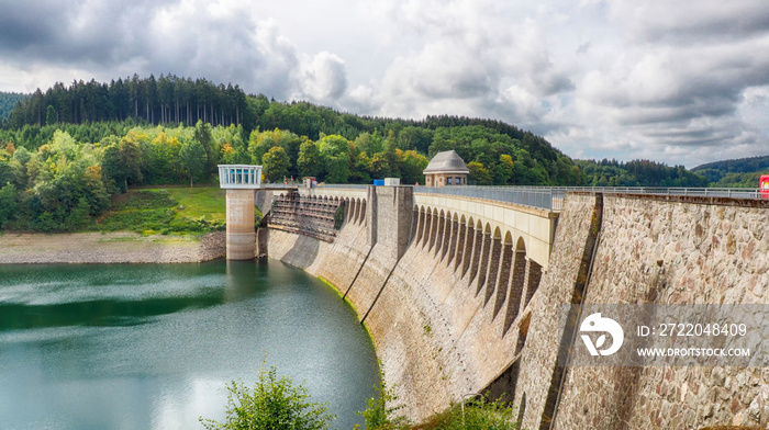 Talsperre am Biggesee im Sauerland