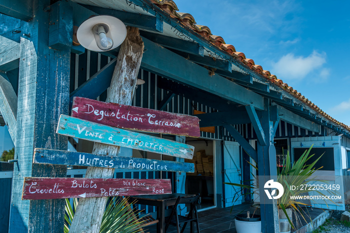 Audenge (Bassin d’Arcachon, France), détail d’une cabane au port ostréicole