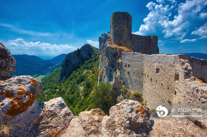 Peyrepertuse城堡，一座11世纪被毁的卡塔尔城堡