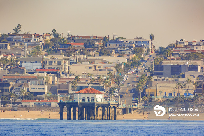 Morning view of the shore near Manhattan Beach and Redondo Beach