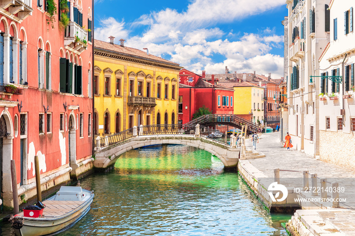 Water canal and bridges of Venice, beautiful view of Italy