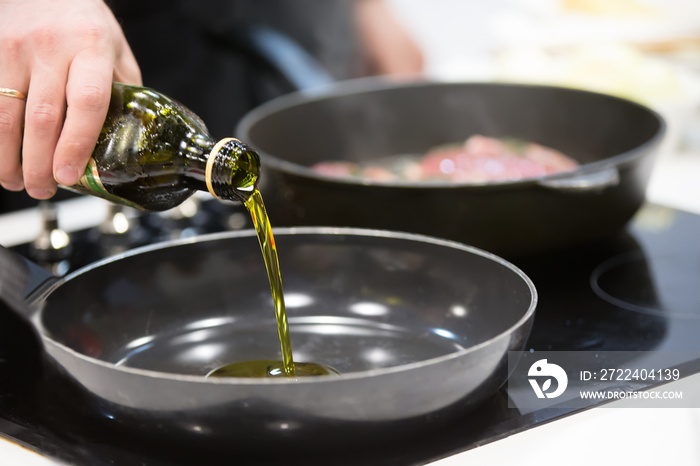 Pour vegetable oil on a frying pan