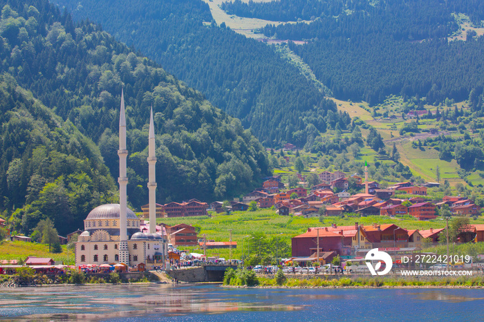 Westh turkey uzungol karadeniz trabzon national park naitonal geographic yayla mounatin lakeuzungol panorama