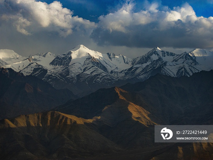 ladakh in himalayas