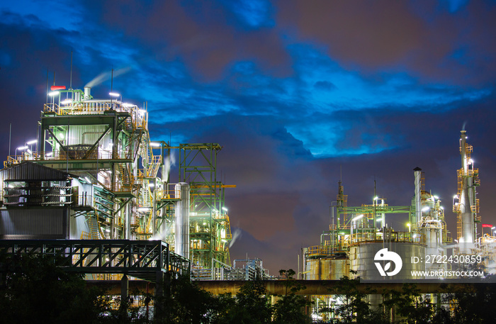 Twilight sun cloud blue scene of oil refinery plant and tower column oil of Petrochemistry