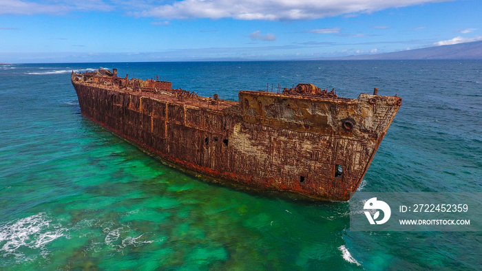 Aeria view of Shipwreck Beach，kaiolohia, Lanai island, Hawaii.  the hull of a ghostly oil tanker from the 1940s is still beached on Kaiolohia Bay’s coral reef