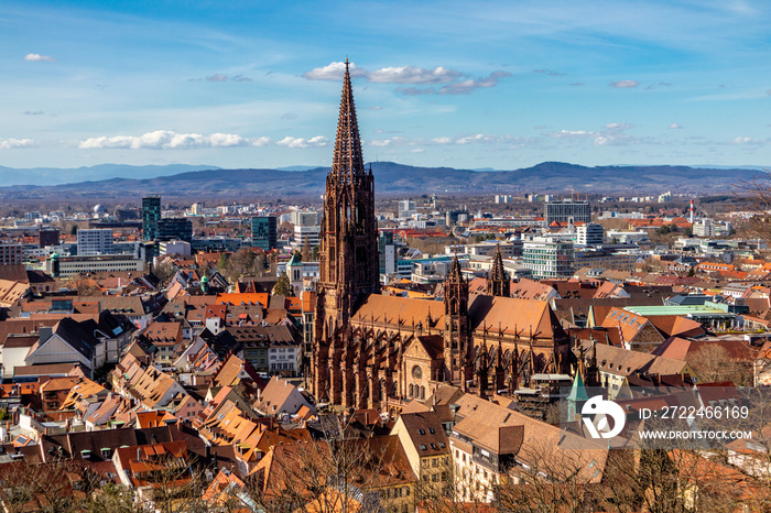 Spaziergang durch die Altstadt von Freiburg im Breisgau - Baden-Württemberg - Deutschland