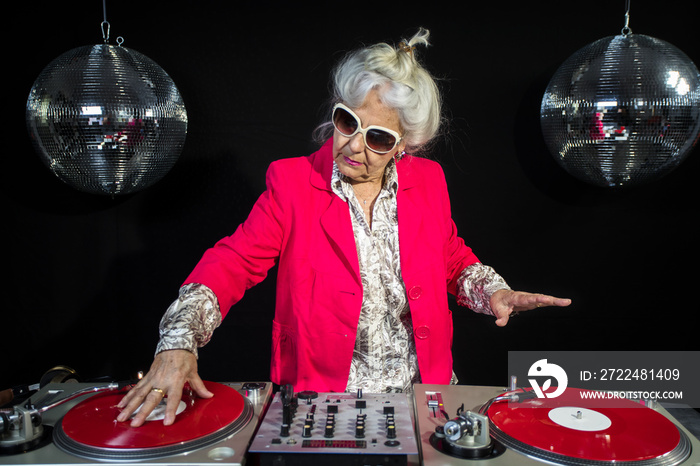 dj grandma