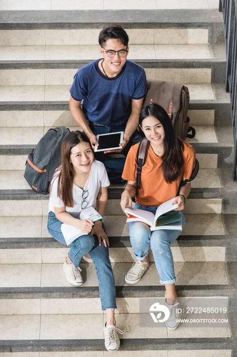 Top view high angle group of male and girl students