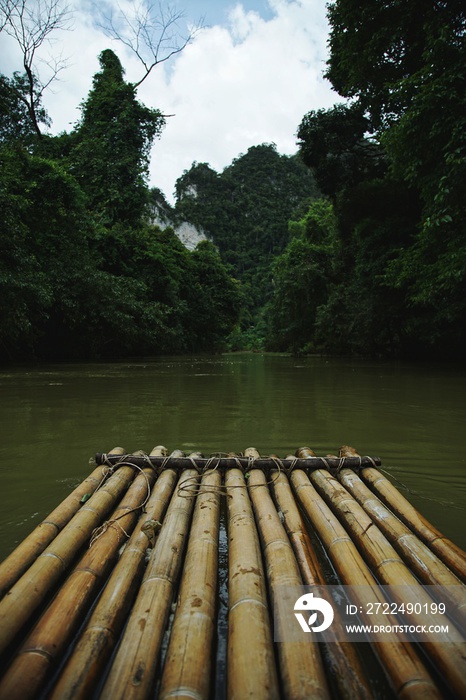 Raft bamboo tavel at Thailand