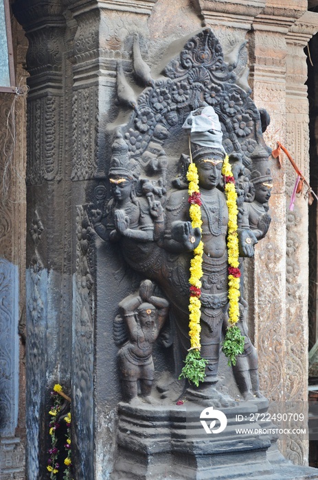 stone carving and sculptures of meenakshi amman temple madurai tamil nadu