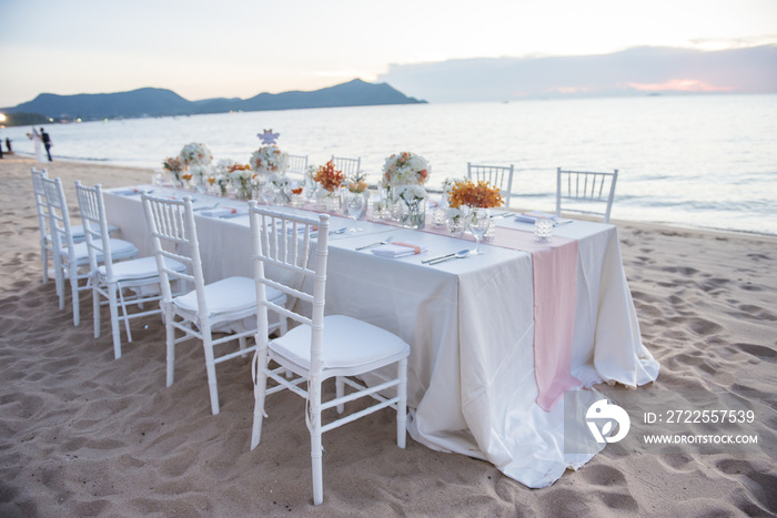 wedding The elegant dinner table on the beach