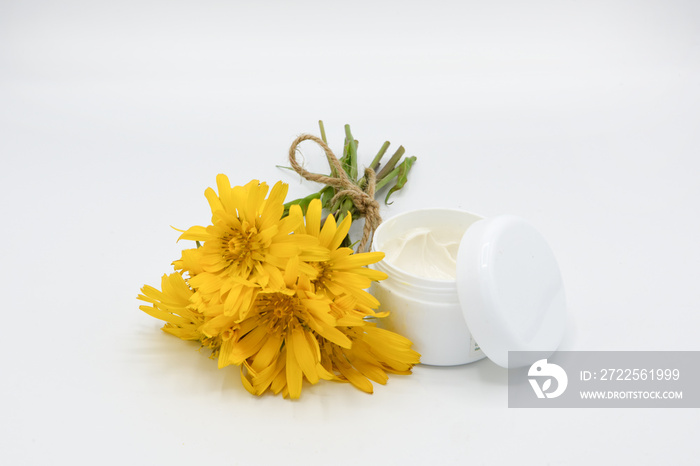 crema arnica naturale fiori profumo benessere