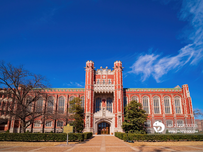 Sunny view of The Bizzell Memorial Library