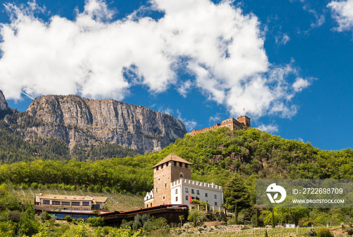 Drei Burgen Wanderung, Schloss Korb, Südtirol