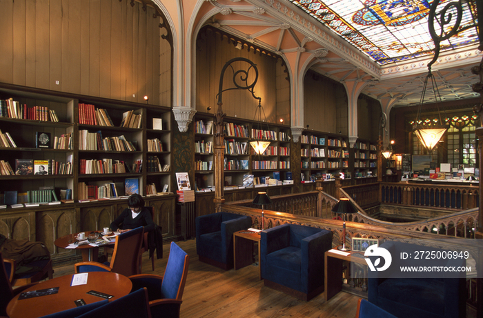 Portugal, Oporto, the interior of Lello Libray