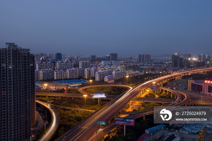 江苏省无锡立交桥及城市建筑夜景