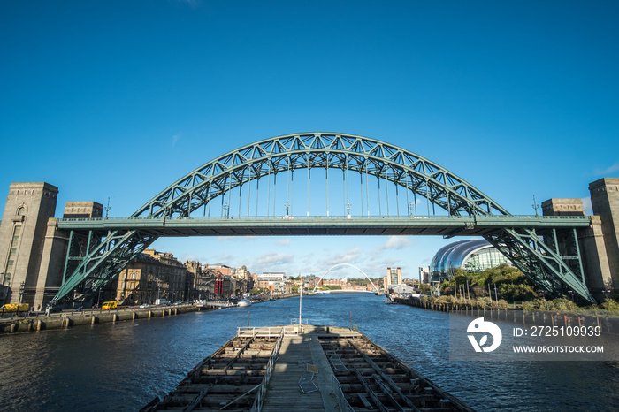 Tyne Bridge, an arch bridge over the River Tyne in North East England, linking Newcastle upon Tyne a