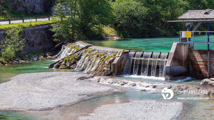 Kleines Wasserkraftwerk bei Hinterstoder, Österreich