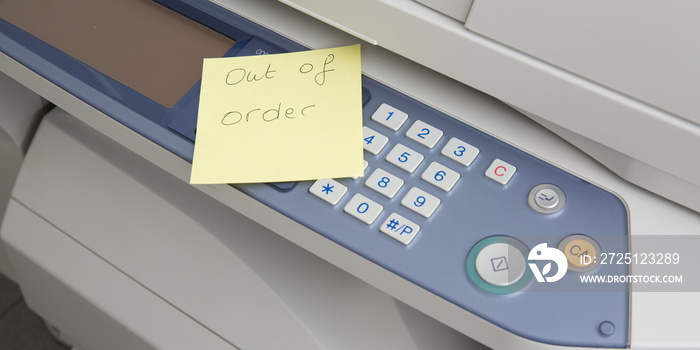 带钞票指示的复印机出现故障