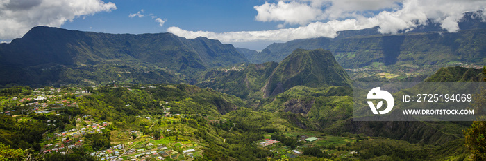 萨拉齐马戏团，留尼汪岛上的破火山口