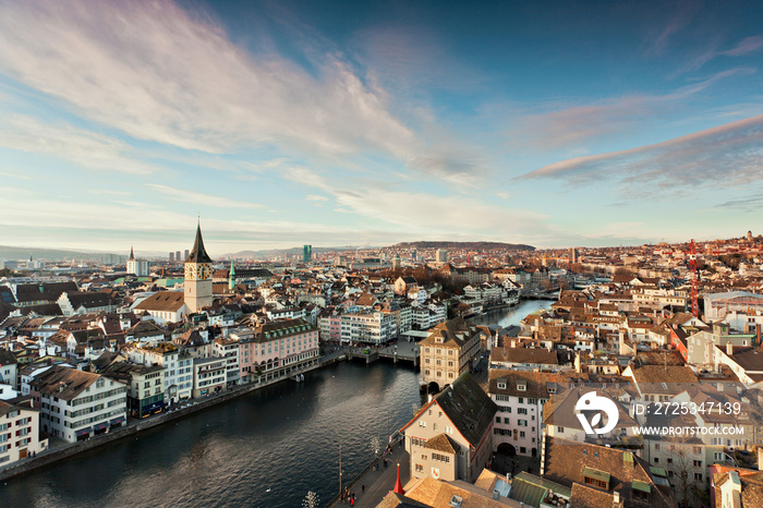 Blick vom Grossmünster auf Zürich