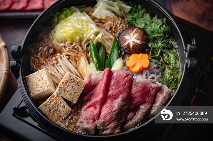 sukiyaki，日本传统火锅