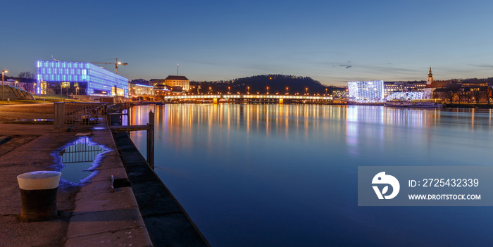 Linz bei Nacht