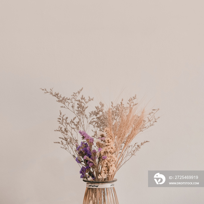 Dried flowers in a vase glass