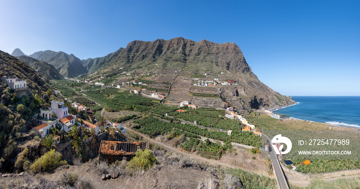 Hermigua, Insel La Gomera - unteres Tal mit Bananenplantagen - Panoramablick vom Wanderweg zur Playa