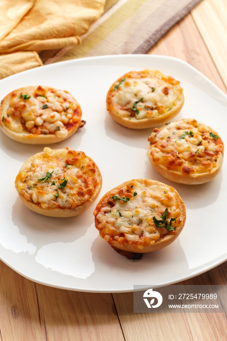 American Pizza Bagels