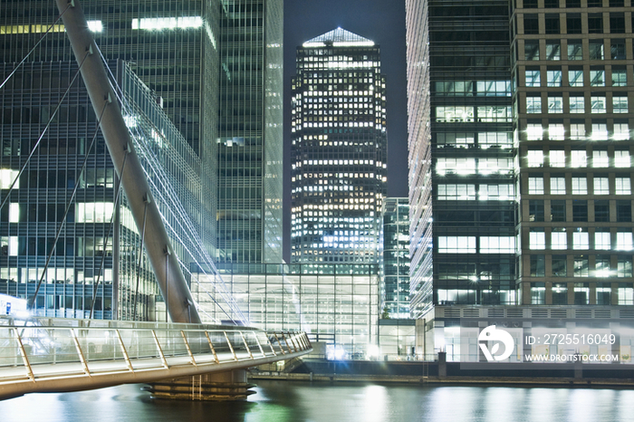 Canary Wharf at Night