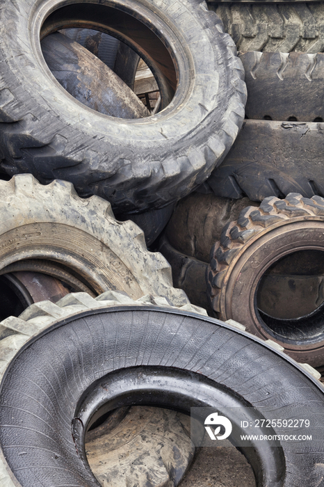 A large heap of old used tires