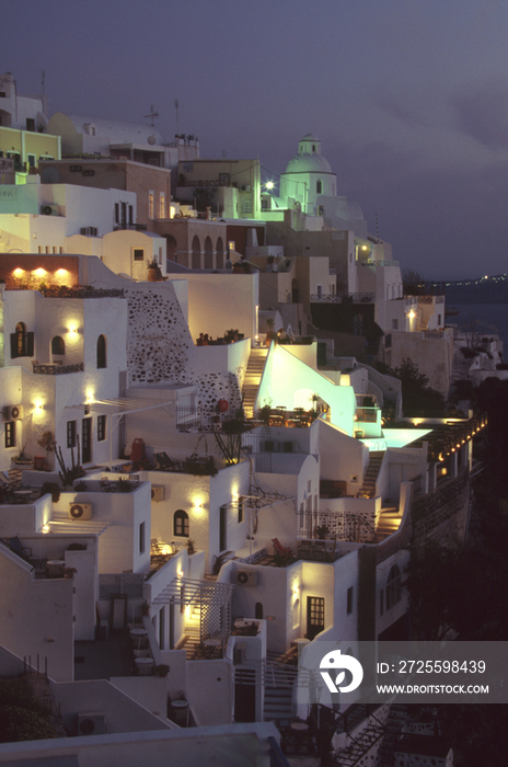 Greece, Cyclades Island, Santorini, Thira at dusk