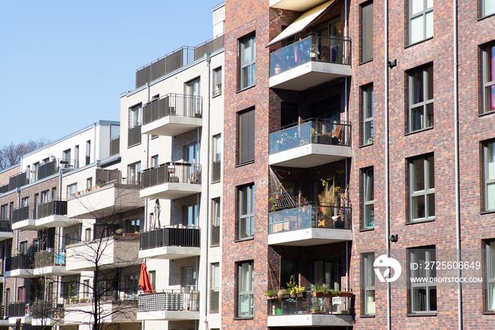 Fassade eines modernen Wohngebäudes in Hamburg, Deutschland